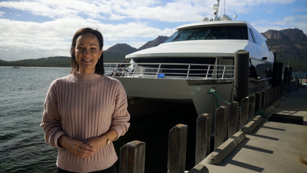 Wineglass Bay, The Splendid Gin & The Henry Jones Art Hotel