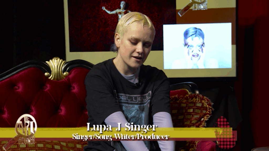 Lupa J
