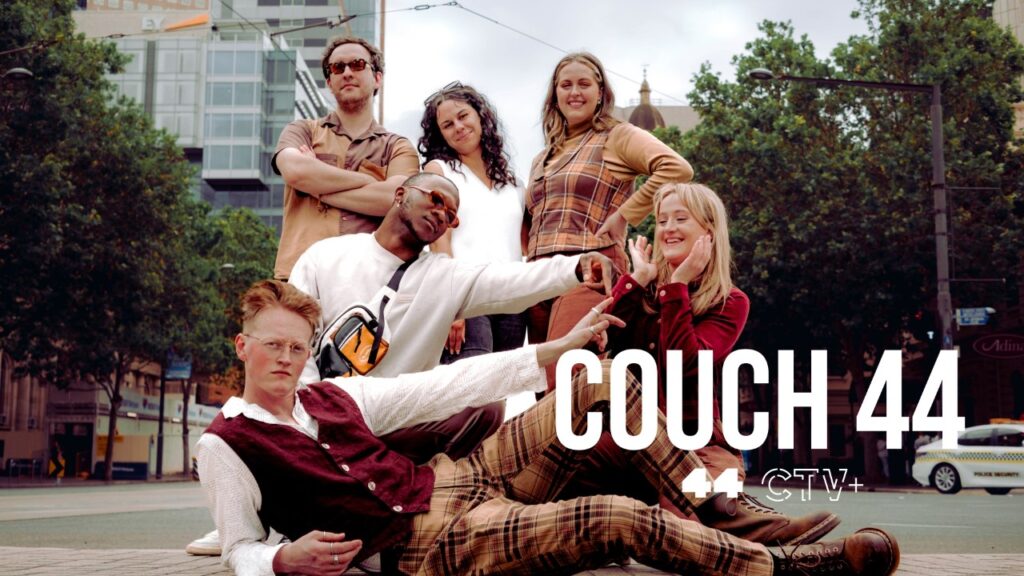 Couch 44