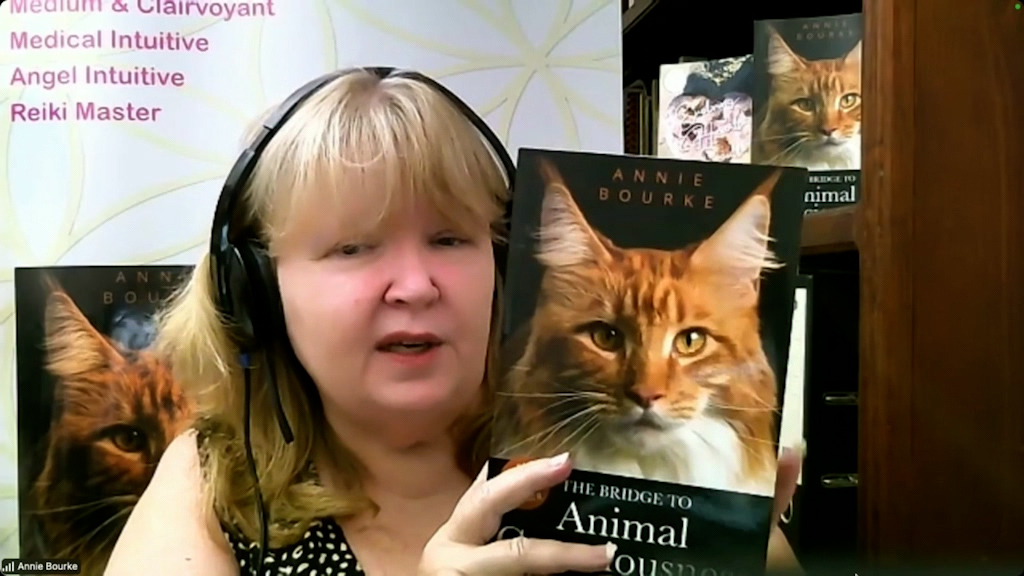 Annie Bourke – Cosmic Heart Intuitive